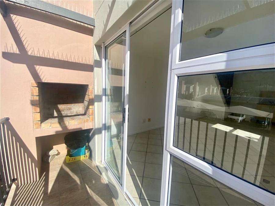 To Let 2 Bedroom Property for Rent in Gordons Bay Central Western Cape